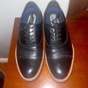 Kenneth Cole black dress shoes